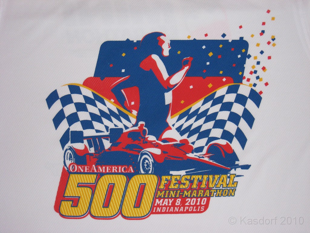 Indy Mini-Marathon 2010 090.jpg - The technical tee logo. The tee is long sleeve and sort of heavy weight material. May be nice cool weather shirt.